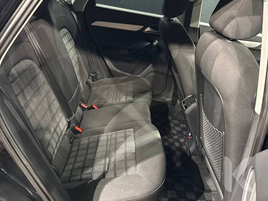 2016 Audi Q3 1.4L TFSI AUTOMATIC - SPORT - FACTORY ALLOYS - REVERSE CAMERA - A/C HEATING CONTROLS €17,450