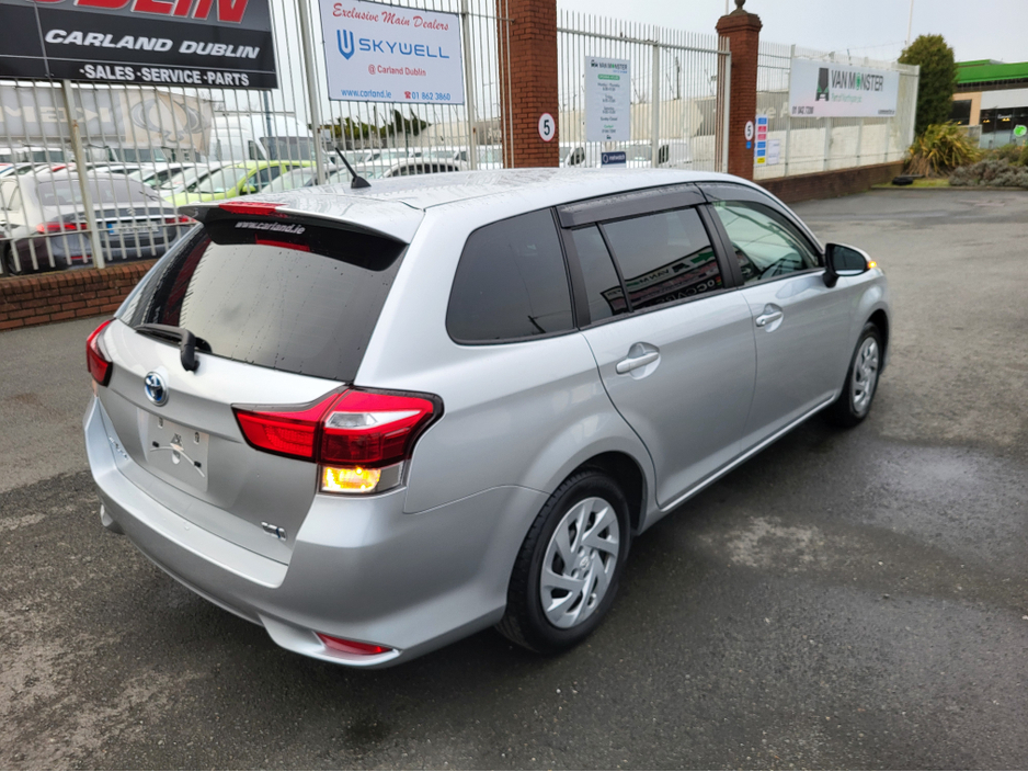 2022 Toyota Corolla (2yr warranty) 1.5 Hybrid Automatic Fielder 2921 €19,999