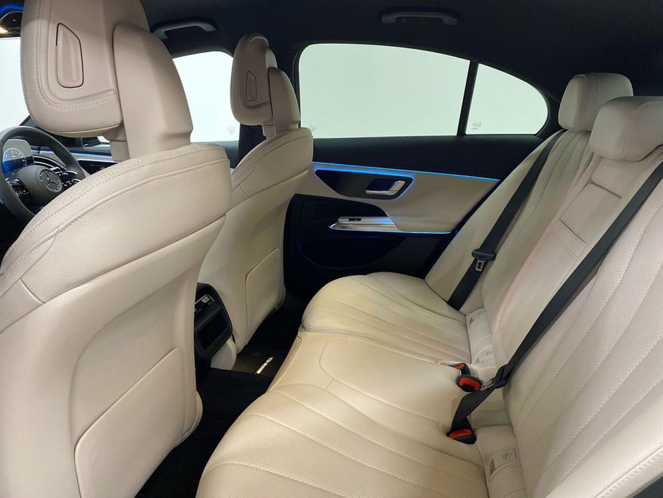 2025 Mercedes-Benz E Class E 300de AMG BLUE | Massage Seats for Driver, Heated Seats, Reversing Camera, Memory Seat Package €82,950