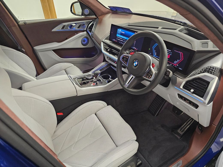 2025 BMW XM IVORY LTHR €123,950