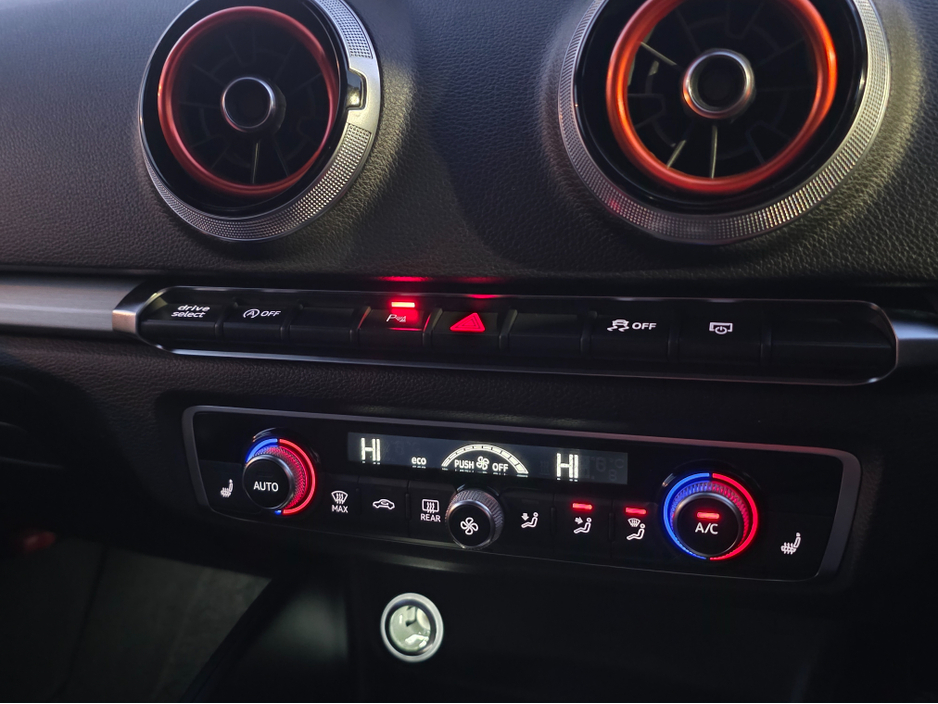 2019 Audi A3 1.4 S-LINE EDITION VIRTUAL COCKPIT - NAVIGATION -CARPLAY ANDROID AUTO HALF LEATHER PACK - REVERSING CAMERA / PARKING SENSORS - DRIVE MODE €23,500