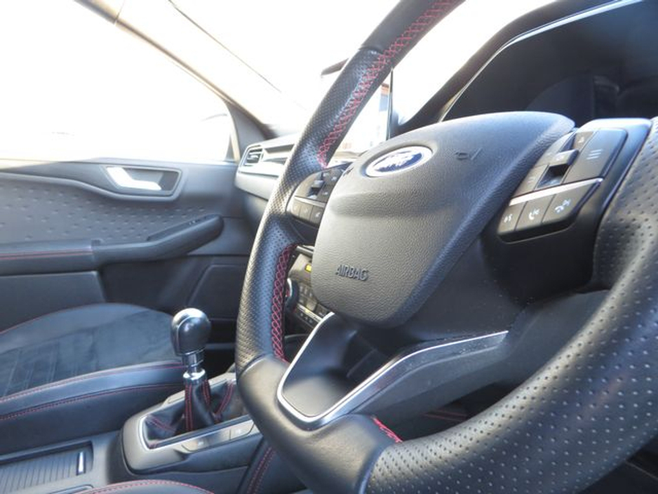 2020 Ford Kuga ST-LINE X €25,950