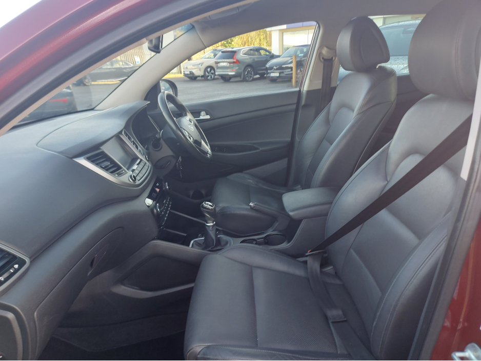 2016 Hyundai Tucson 1.7 PREMIUM BLD 116PS 5 5DR €10,950