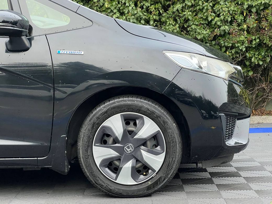 2016 Honda Fit L-PACKAGE 1.5 HYBRID // SERVICE HISTORY // CRUISE CONTROL // REVERSE CAMERA €10,950