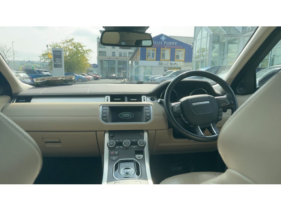 2019 Land Rover Range Rover Evoque EVO TD4 SPECIAL EDITION **** AUTOMATIC  **** BLACK / CREAM LEATHER **** PAN ROOF **** HEATED SEATS *** REVERSE CAMERA **** BEST AVAILABLE **** €25,950