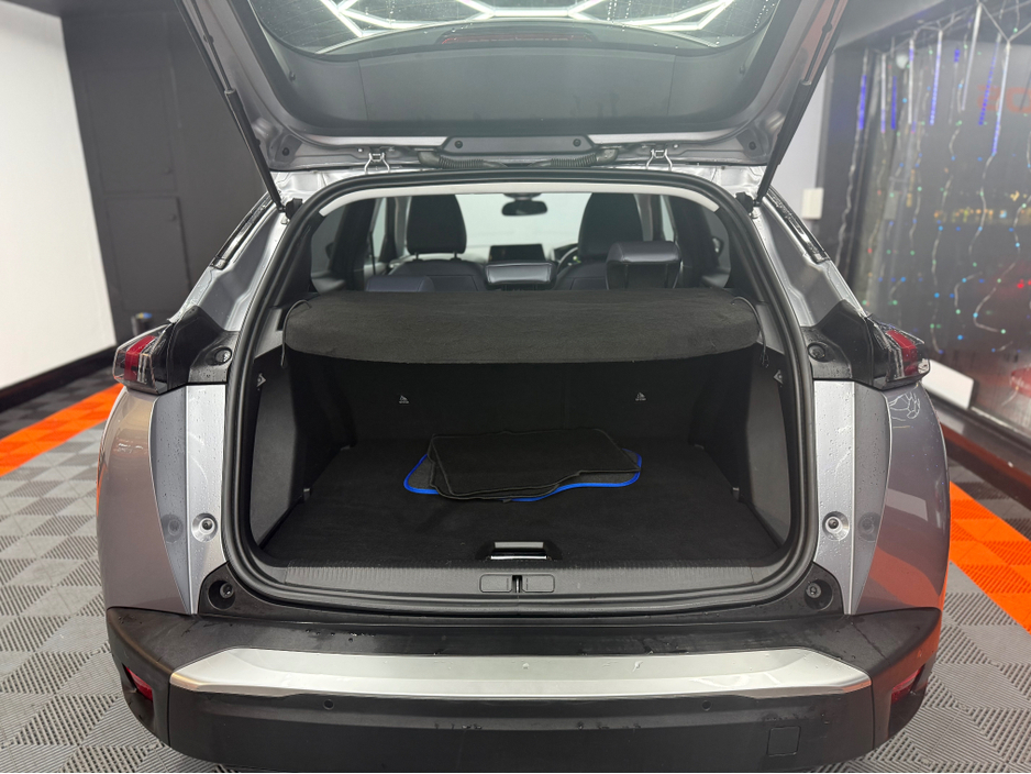 2020 Peugeot 2008 ALLURE 1.2 100 4DR €18,950