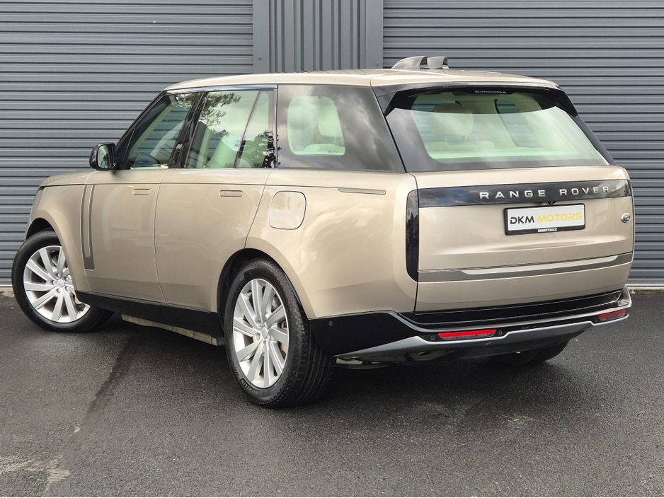 2023 Land Rover Range Rover SE P440E HYBRID €109,995