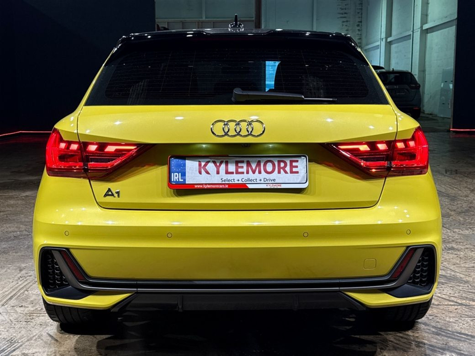 2022 Audi A1 S-LINE - YELLOW/BLACK TWO TONE - PADDLE SHIFT - CRUISE CONTROL - HEATED SEAT - DIGITAL DASH - REVERSE CAMERA €25,950