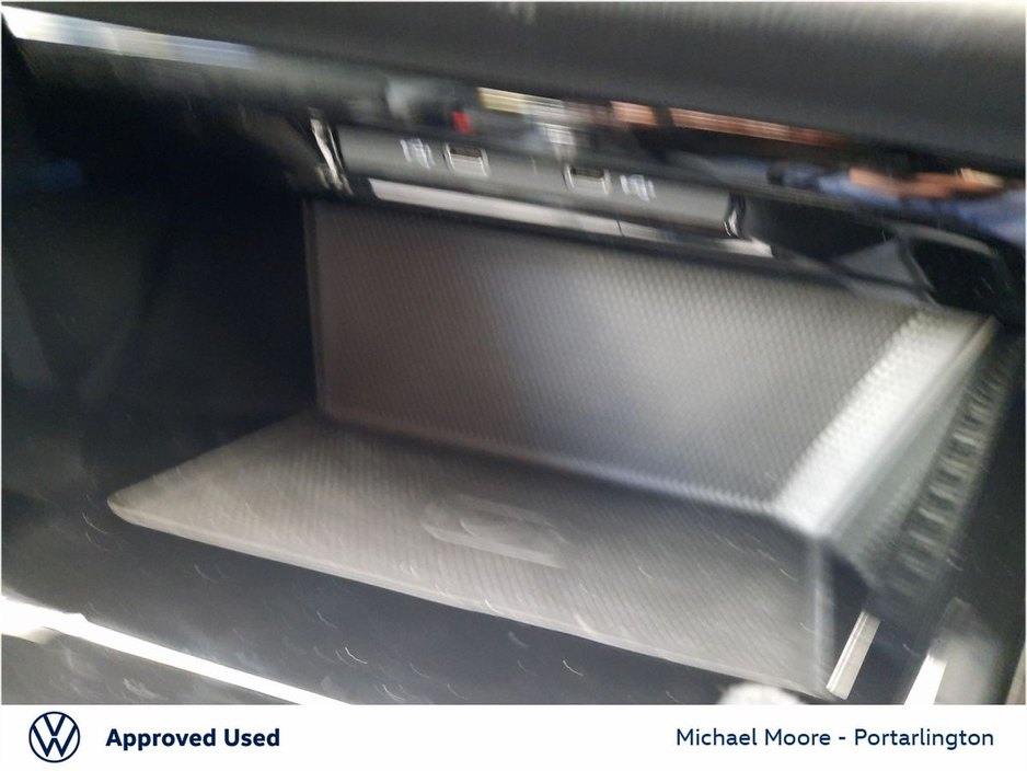 2024 Volkswagen Golf 1.5 TSI 130HP R-Line €33,950