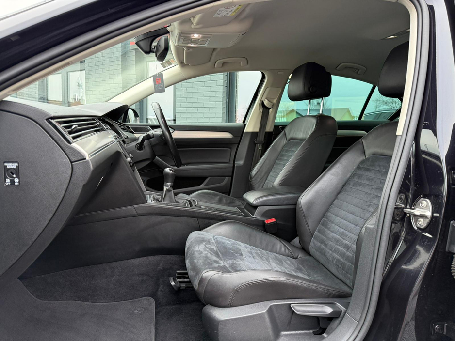 2016 Volkswagen Passat HIGHLINE 1.6 TDI MANUAL 6SPEED FWD 120HP 4DR , 1/2 Leather Seats , Heated Seats , privacy Glass , Cruise Control , Climate Control , stunning car , serviced , tested , warranty & Finance €14,950