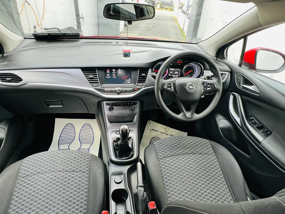 2016 Opel Astra  €7,950