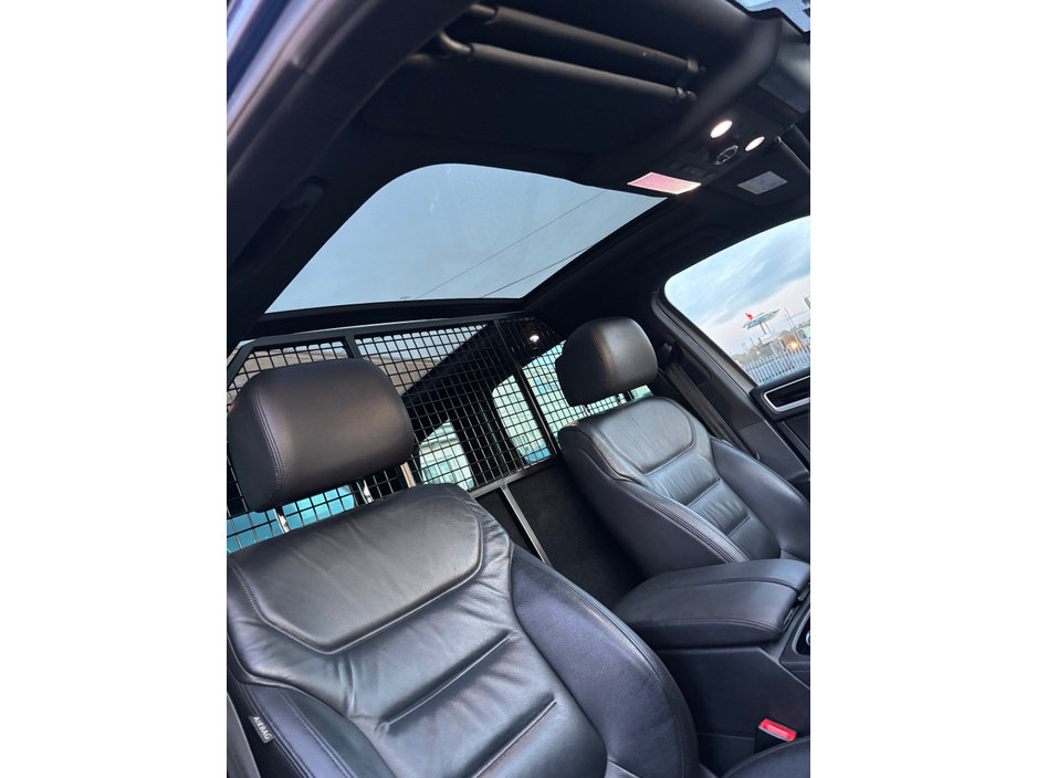 2017 Volkswagen Touareg V6 R-LINE + TDI B PLUS BLUEMOTION TECHNOLOGY €22,950