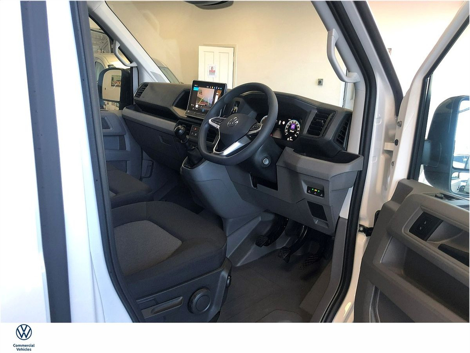 2025 Volkswagen Crafter T30 MWB 140HP High Roof Trendline €35,995