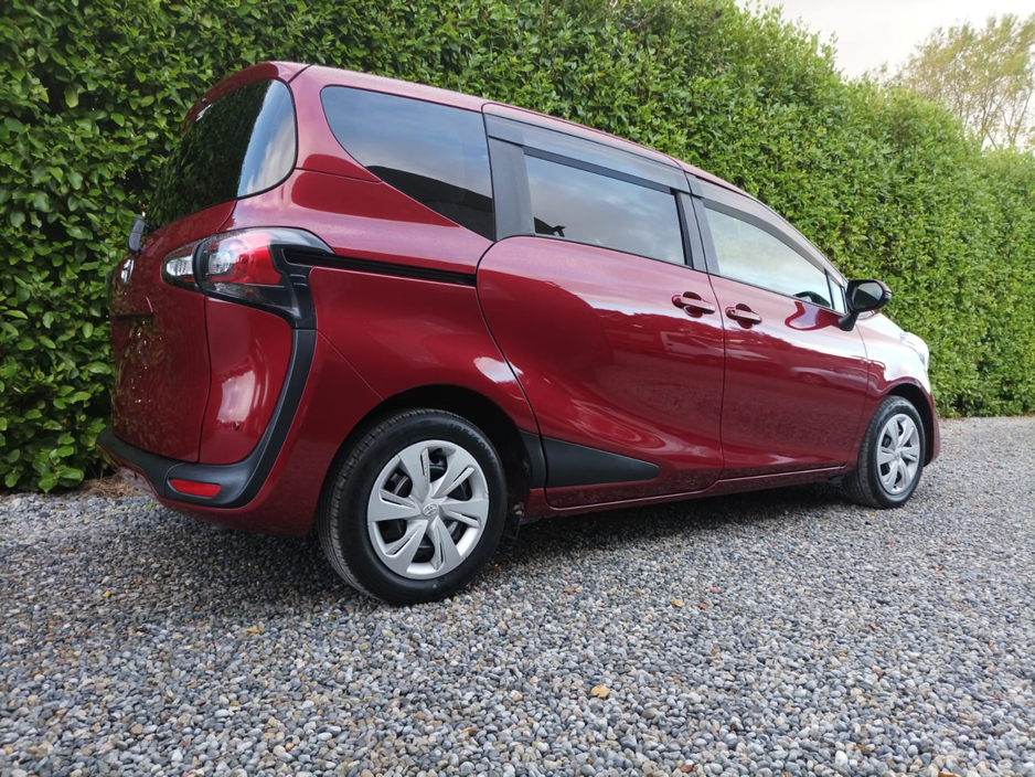 2019 Toyota Sienta 1.5 PETROL 5 SEATS RELIABLE AND ECONOMICAL JUST FULLY SERVICED 4 NEW TYRES 2 YEARS NCT 1 YEAR ROAD TAX REVERSE CAMERA PARK DISTANCE ASSIST TOUCH SCREEN RADIO WITH APPLE CAR PLAY + ANDROID AUTO €17,850