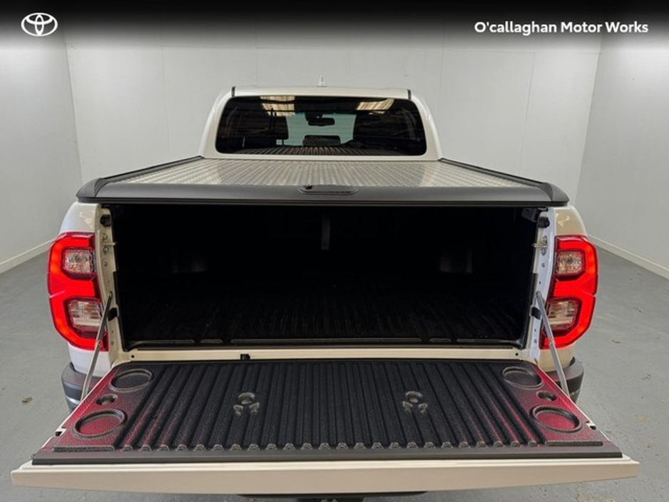 2024 Toyota Hilux HILUX 2.8 INVINCIBLE AUTO €44,000