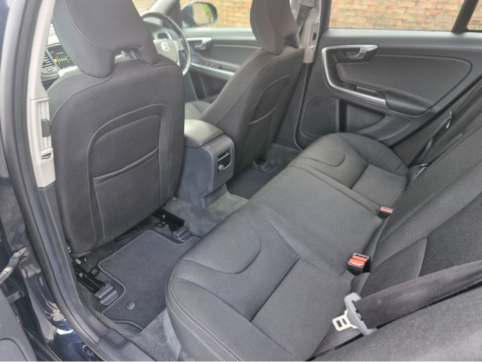 2015 Volvo V60 2.0 D D4 BUSINESS EDITION 190BHP €7,994