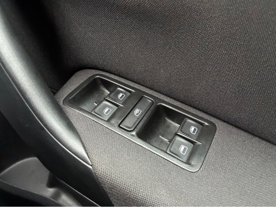 2016 Volkswagen Polo 1.2i TSI Petrol Automatic Comfortline €13,500