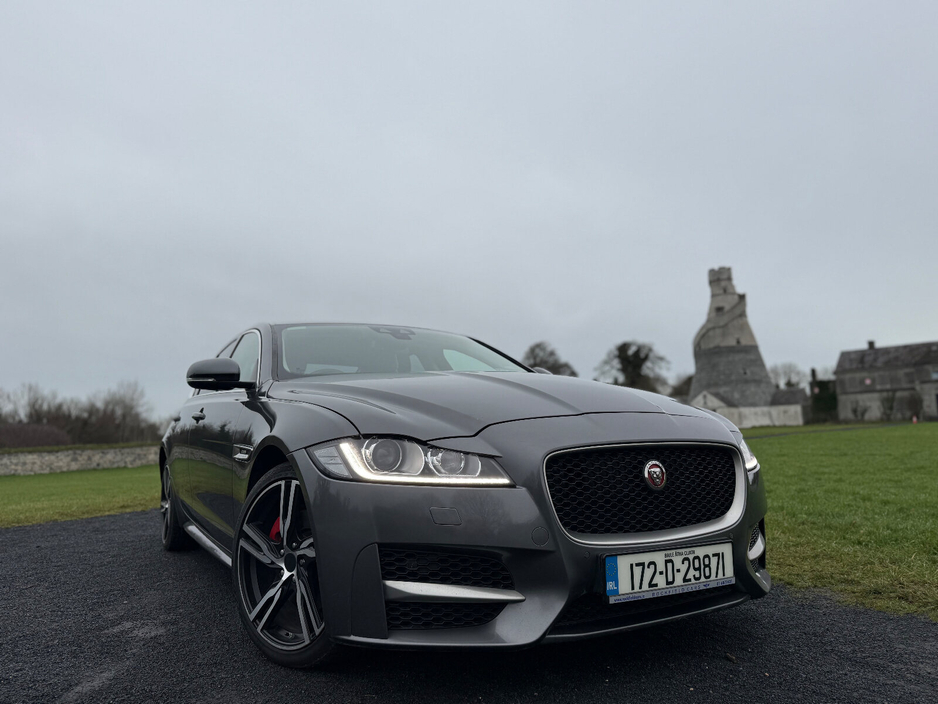2017 Jaguar XF 2.0 D 163PS R-Sport Manual €10,990