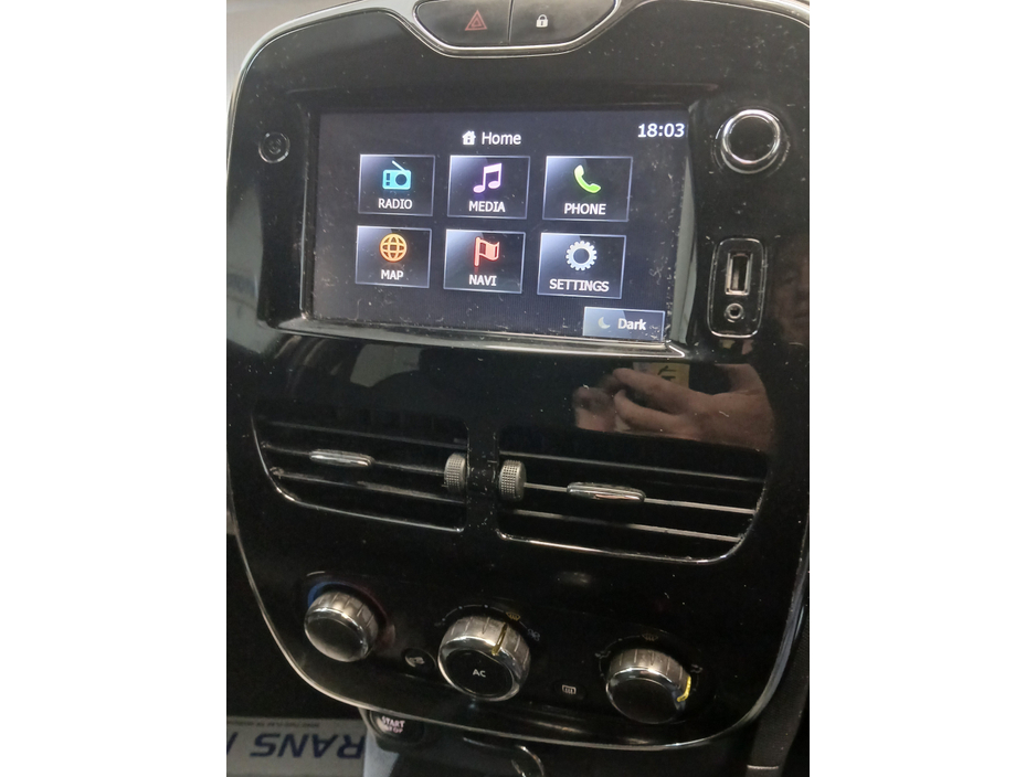 2014 Renault Clio 1.2 DYNAMIQUE NAV  75BHP  : ONLY 101500 KMS : NCT to 12/26  : tax to 09/26 €6,950