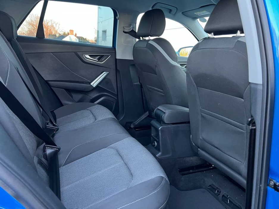 2017 Audi Q2 SPORT 1.0 TFSI // LOW MILEAGE // HEATED SEATS // DIGITAL CLUSTER // APPLE CARPLAY/ANDROID AUTO €18,950