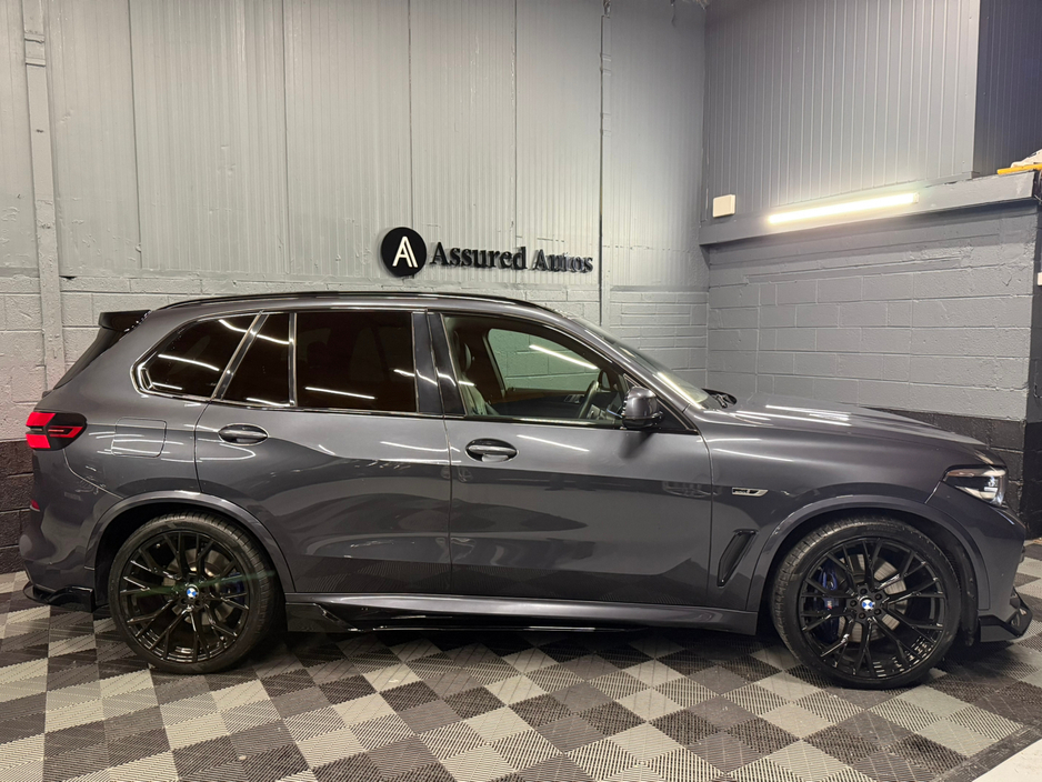 2022 BMW X5 xDrive45e M Sport €52,900