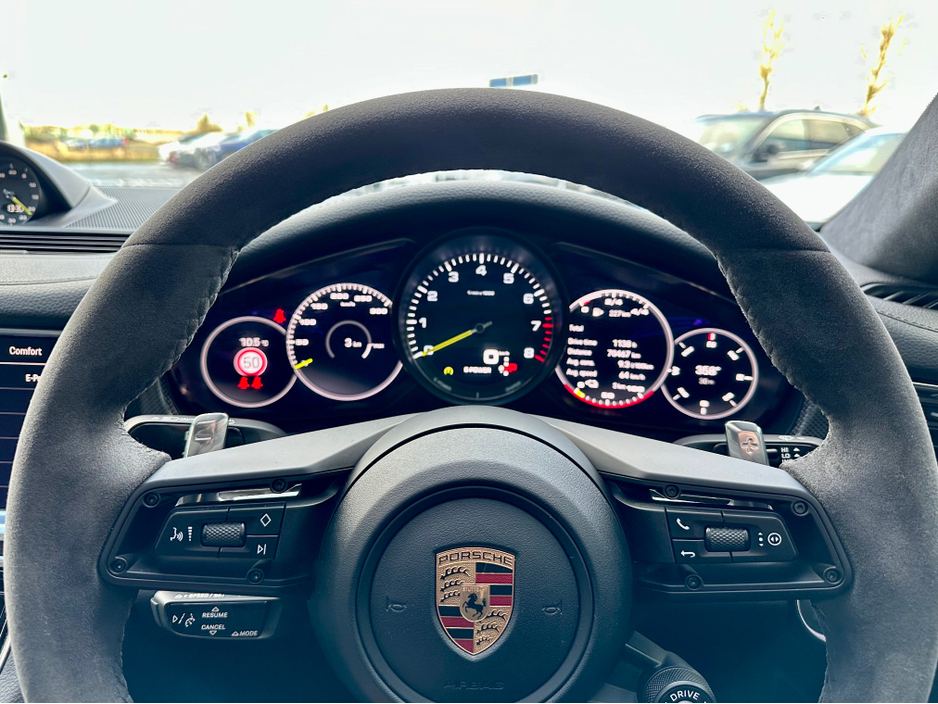 2022 Porsche Panamera 2+2 E-HY E-HYBRID CARBON TRIM €84,950