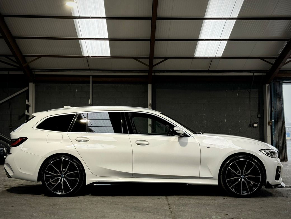 2021 BMW 3 Series 330E M-SPORT // 12 MONTH WARRANTY // SAME DAY FINANCE // FULLY KITTED €25,950