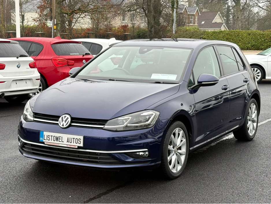 2018 Volkswagen Golf COMFORTLINE 1.2 AUTOMATIC * REAR VIEW CAMERA, AUTO LIGHTS, ADAPTIVE CRUISE CONTROL, POWERED FOLDING HEATED MIRRORS, LUMBAR SUPPORT, 2 KEYS, TOUCH SCREEN RADIO, MULTIFUNCTION STEERING WHEEL* €18,950