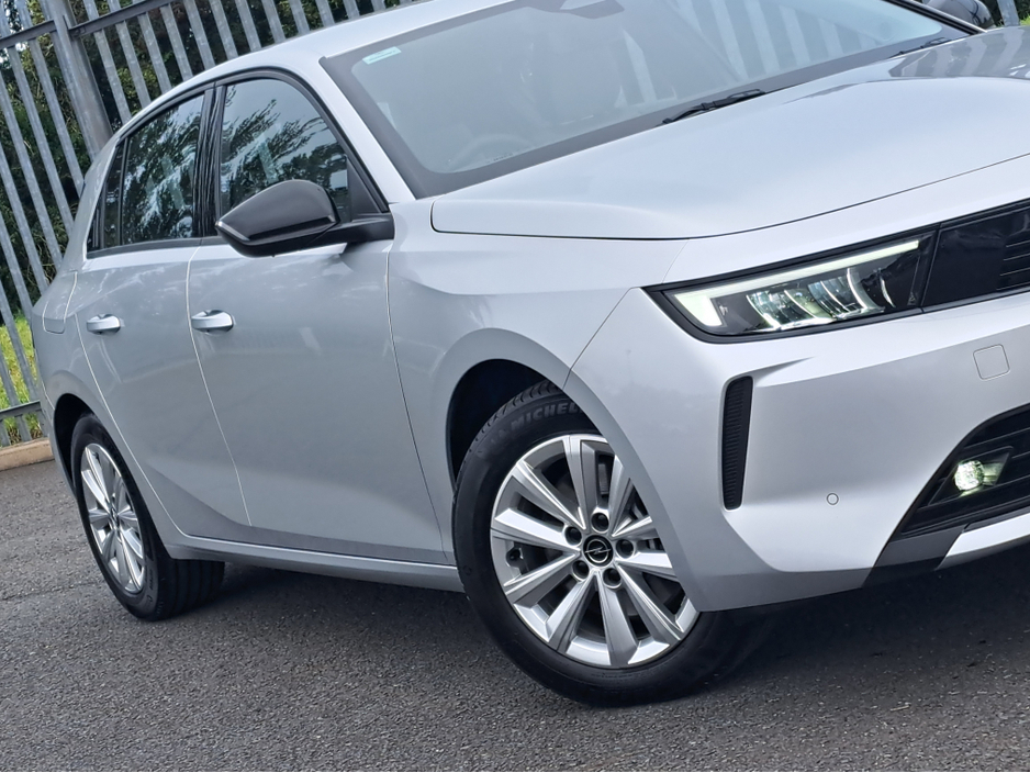 2024 Opel Astra SC 1.5TD 130PS 8 SPEED AUTOMATIC €27,950