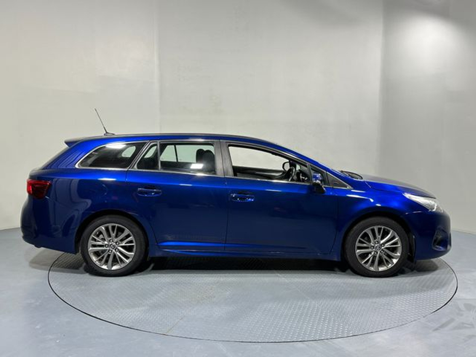2016 Toyota Avensis 1.6 D4-D Luna Tourer 161 €13,800