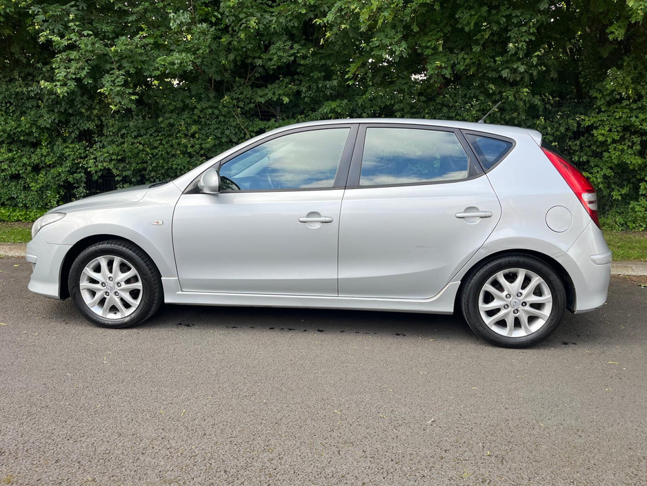 2011 Hyundai i30 1.6 CRDi 90hp Classic Eco €2,390