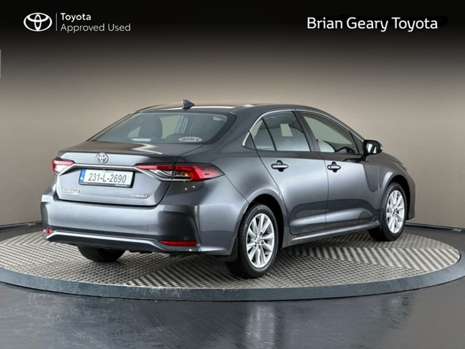 2023 Toyota Corolla HYBRID LUNA SALOON €27,950