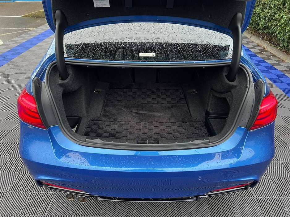 2016 BMW 3 Series 320d M-SPORT COMPETITION // SERVICE HISTORY // SUEDE M-SPORT POWERED SEATS // PARKING SENSORS €22,950