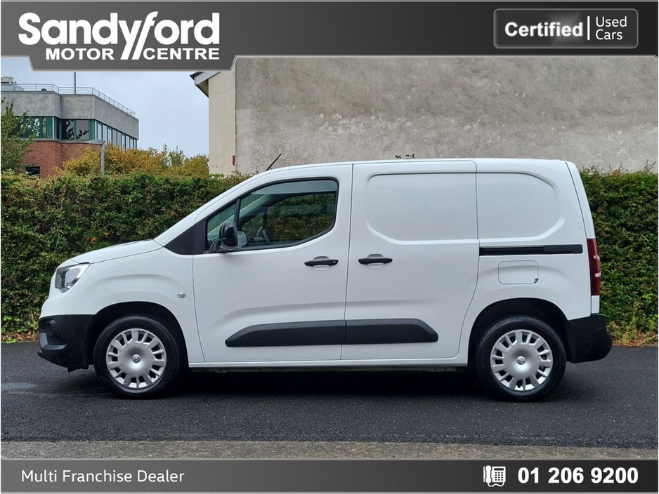 2022 Opel Combo 1.5 Turbo D 100PS Energy €11,341