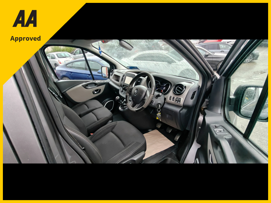 2016 Renault Trafic Passenger 2016 Crewcab 6 Seater €13,950