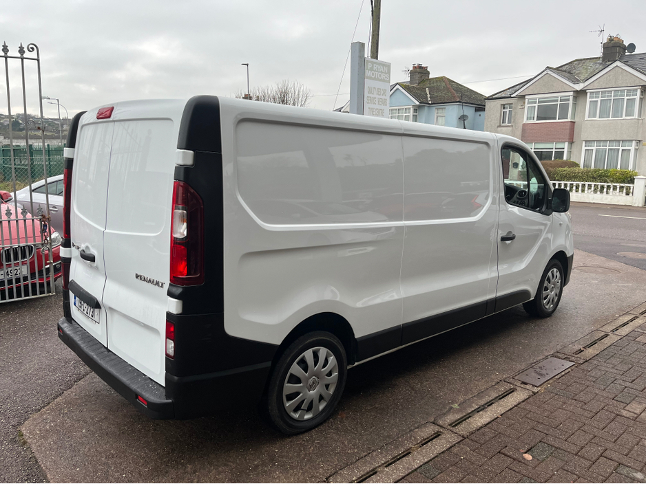 2019 Renault Trafic LL29 DCI 120 BUSINESS 3 €11,000