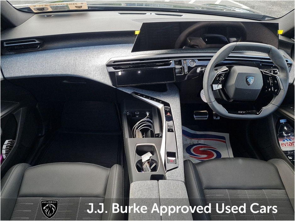 2025 Peugeot 5008 GT Hybrid 145bhp €52,950