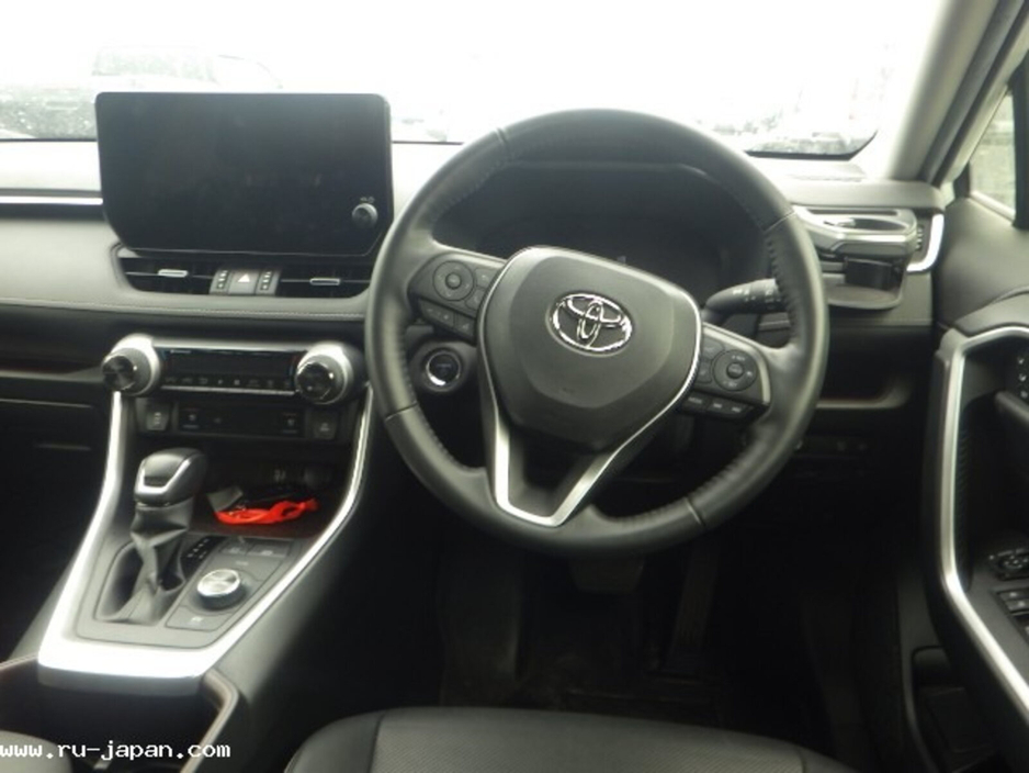 2023 Toyota Rav4 2.5 PHEV AWD-i Sol €41,999