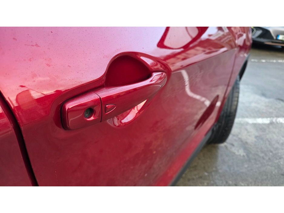 2014 Nissan Qashqai 2014 N-Tec AA Approved 1.2 Petrol €9,450