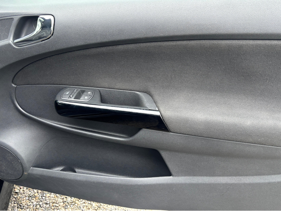 2014 Vauxhall Corsa 1.2 LIMITED EDITION 85PS 3DR €6,250