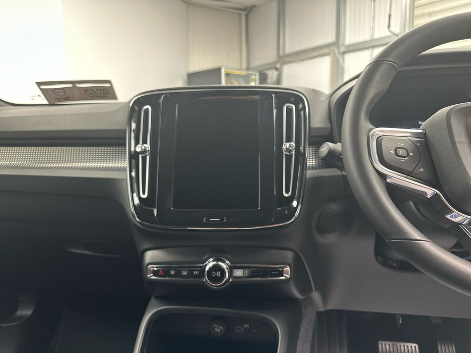 2026 Volvo EX40 PLUS BEV *466KMS RANGE* €110 P/W ON PCP €48,990