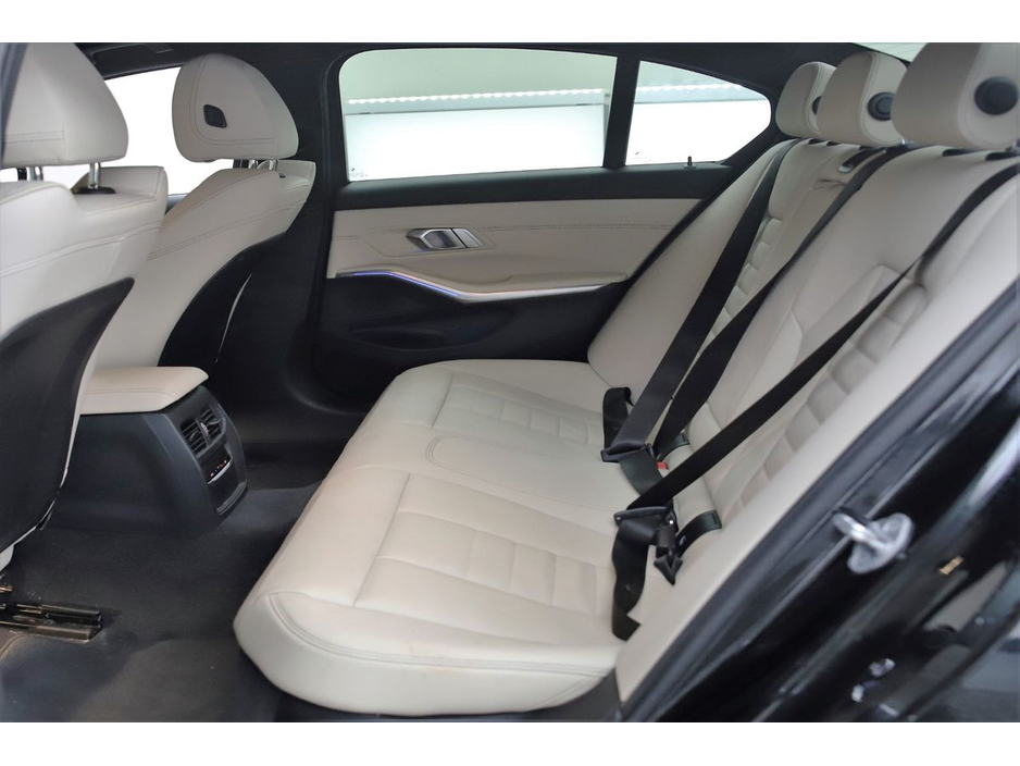 2022 BMW 3 Series 320D M SPORT *FULL BEIGE LEATHER* €39,890