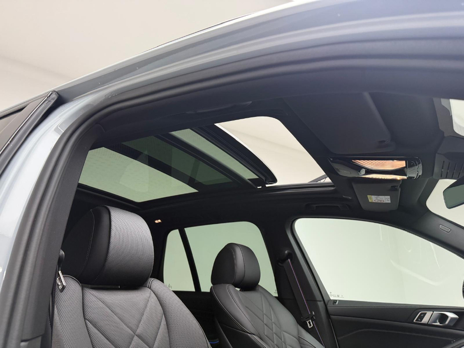 2025 BMW X5 50E M SPORT XDRIVE *PAN ROOF* €102,990