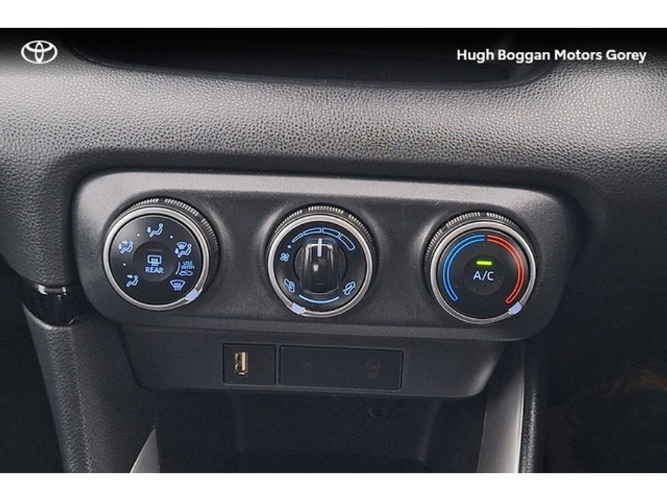 2023 Toyota Yaris 1.0 Luna Manual €21,950