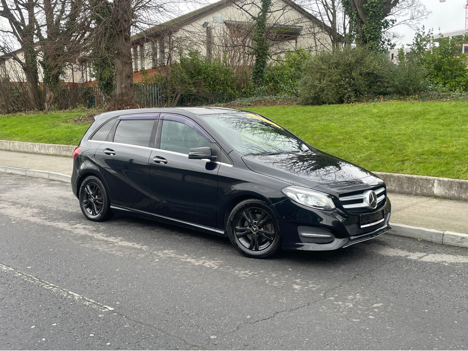 2016 Mercedes-Benz B Class B180  DBA-246242 €14,495