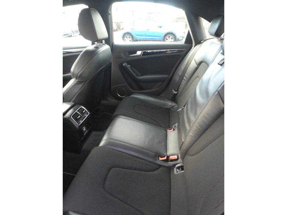 2012 Audi A4 2.0 TDI S LINE 141B 141BHP 4DR BLACK EDITION €5,450