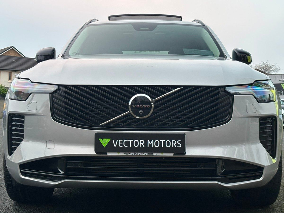 2025 Volvo XC90 T8 PLUS OPEN PAN ROOF €79,995
