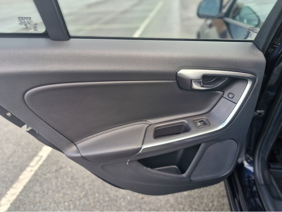 2015 Volvo V60 2.0 D D4 BUSINESS EDITION 190BHP €7,994