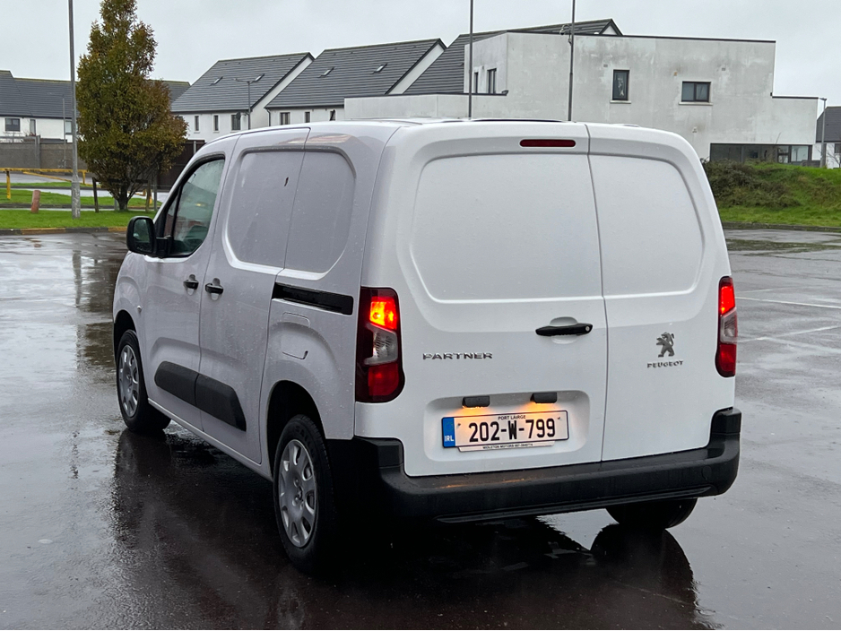 2020 Peugeot Partner 1.5 BLUE HDI 75 PANELL PANELLED 6.2 3 €9,900