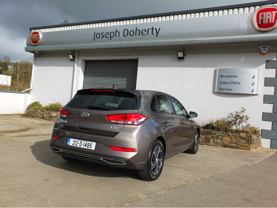 2021 Hyundai i30 I 30 DELUXE 5DR €21,495